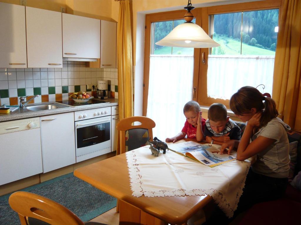 Ferienhaus Ahorn Neustift im Stubaital Rum bild